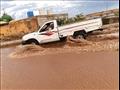 السيول تقطع شوارع حلايب
