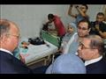 محافظ القاهرة خلال تفقد المركز الطبي