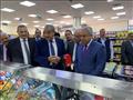 وزير التموين يتفقد الهايبر الجديد