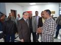 محافظ المنيا يتفقد إدارات ومكاتب الديوان العام ويستمع لطلبات المواطنين