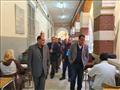 نائب رئيس جامعة يضبط حالة غش متلبسة خلال جولته بلجان امتحانات كلية الآداب