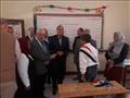 رئيس الوزراء ووزير التعليم في جولة بمدارس أسوان (16)