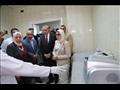 وزيرة الصحة ومحافظ قنا يتفقدان مستوي الخدمات الطبية في المستشفيات (15)