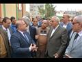 محافظ الدقهلية خلال تفقدة مدرسة كوم الديربي يوم الجمعه