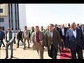 رئيس الوزراء يتفقد أعمال تطوير استاد السويس  (2)