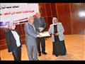 تكريم وكيل وزارة التربية والتعليم السابق بأسوان لمشاركتها فى فوز اسوان ضمن مدن التعلم