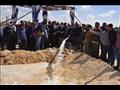 وزير التعليم العالي يفتتح البئر الاستكشافي للمياه الجوفية في بني سويف (4)