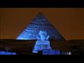 إضاءة الأهرامات باللون الأزرق في اليوم العالمي للم