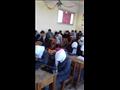 طلاب أولى ثانوي يؤدون امتحان الرياضيات بالمدرسة (8)