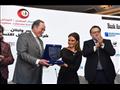 وزيرة الاستثمار خلال تكريمها بملتقى الأعمال المصري