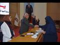 توزيع شيكات لـ 258 حالة من الأيتام والأرامل باحتفالية يوم اليتيم (6)