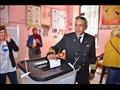 محافظ الإسماعيلية يدلي بصوته في الاستفتاء (6)