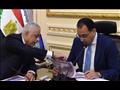 رئيس الوزراء يتابع موقف إنشاء المباني المدرسية (4)