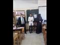 نائب محافظ الوادي الجديد تتفقد لجان امتحانات أولي ثانوي والبدء ورقي في عدة لجان (2)_1