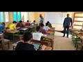 طلاب أولى ثانوي يؤدون امتحان اللغة الأجنبية الثانية (14)
