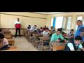 طلاب أولى ثانوي يؤدون امتحان اللغة الأجنبية الثانية (18)