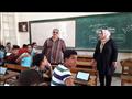 طلاب أولى ثانوي يؤدون امتحان اللغة الأجنبية الثانية (23)