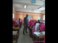 طلاب أولى ثانوي يؤدون امتحان الجغرافيا (7)