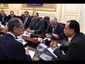 اجتماع رئيس الوزراء ووزير التعليم والاتصالات (4)