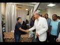 محافظ قنا يتابع أعمال الوفد الطبي الإنجليزي لجراحات قلب الأطفال (7)