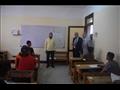 محافظ المنيا يتفقد لجان امتحانات الثانوية العامة (4)