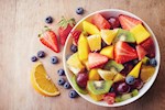 فواكه على الإفطار.. أنواع تناسب صباحك وأخرى قد تزعج معدتك