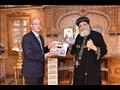 البابا تواضروس يستقبل سفير مصر الجديد بكوت ديفوار (3)