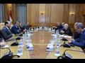 وزير الإنتاج الحربي يبحث توطين تكنولوجيا الطاقة الشمسية (2)