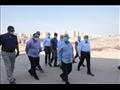وزير النقل يستطلع مسار القطار الكهربائي