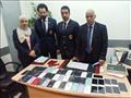 جمارك مطار القاهرة تضبط راكبًا قادمًا من الإمارات بحوزته 60 محمول آيفون