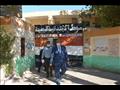 محافظ الوادي الجديد يتفقد مدرسة موط الابتدائية بأول أيام العام الدراسي الجديد  