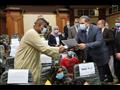 وزير القوى العاملة يسلم 58 عقد عمل لذوي القدرات الخاصة