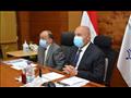 وزيرا النقل والتنمية يتابعان معدلات رصف الطرق المحلية داخل المحافظات