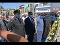 محافظ الدقهلية يضع الزهور على النصب التذكاري للجندي المجهول