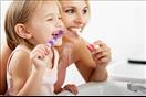 تنظيف أسنان الأطفال
