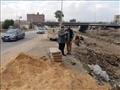 نائب محافظ الجيزة يتفقد مشروعات الرصف والتطوير بالمحاور المرورية