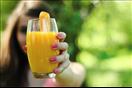 تناول العصائر                                                                                                                                                                                           
