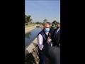 وزير الري يزور مزارعًا نجح في إدخال نظم الري الحديث