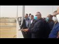 وزير النقل ومحافظ المنيا يتابعان معدلات تنفيذ محور سمالوط