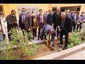 وزير القوى العاملة يشارك جامعة الأقصر في زراعة شجرة داخل الحرم الجامعي