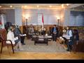 وفد من إيزيس لمسرح المرأة يلتقي وزير الشباب والرياضة