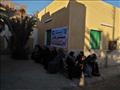 الكشف وصرف العلاج لـ52 مواطنًا في عيادة طبية مجانية بقرية الراشدة بواحة الداخلة  (4)