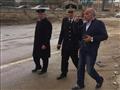 مدير شرطة المرور يتابع عملية شفط المياه  