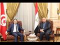شكري يبحث مع وزير الشؤون الخارجية التونسي أوجه التعاون الثنائي