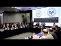 رئيس هيئة الاستثمار ووزيرة الصناعة خلال الاجتماع مع المستثمرين