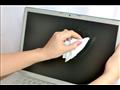 كيفية تنظيف لوحة المفاتيح والشاشات