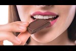 فوائد تناول الشوكولاتة الداكنة يوميًا.. تعرف عليها