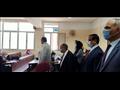 نائب رئيس جامعة بنها يتفقد امتحانات