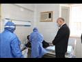 محافظ قنا يتفقد مستشفى الحميات