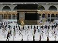  الحجاج حول الكعبة في مكة
